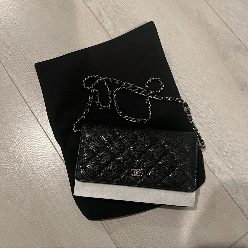 Black Chanel wallet on chain